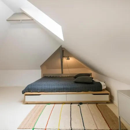 Victus Apartamenty, Abrahama Daire *