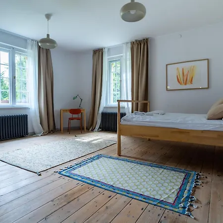 Victus Apartamenty, Abrahama *