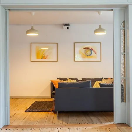 Victus Apartamenty, Abrahama *