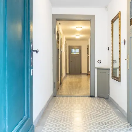 Victus Apartamenty, Abrahama